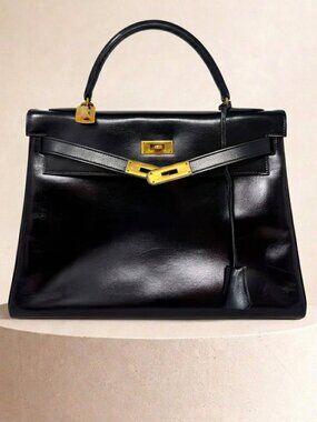 Hermes Kelly 32 Black Box Leather Gold Hardware (GHW)